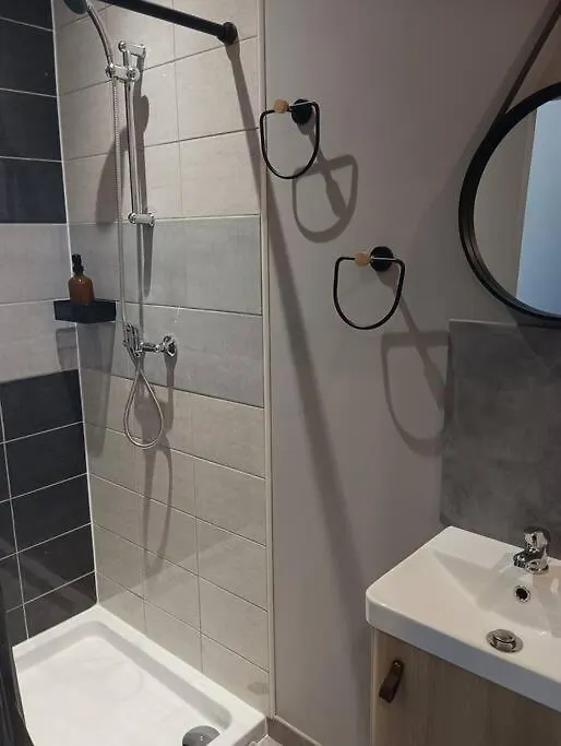 Chambre & Sdb Privee Avec Piscine En Bord De Via Rhona Sarras 0*,  France